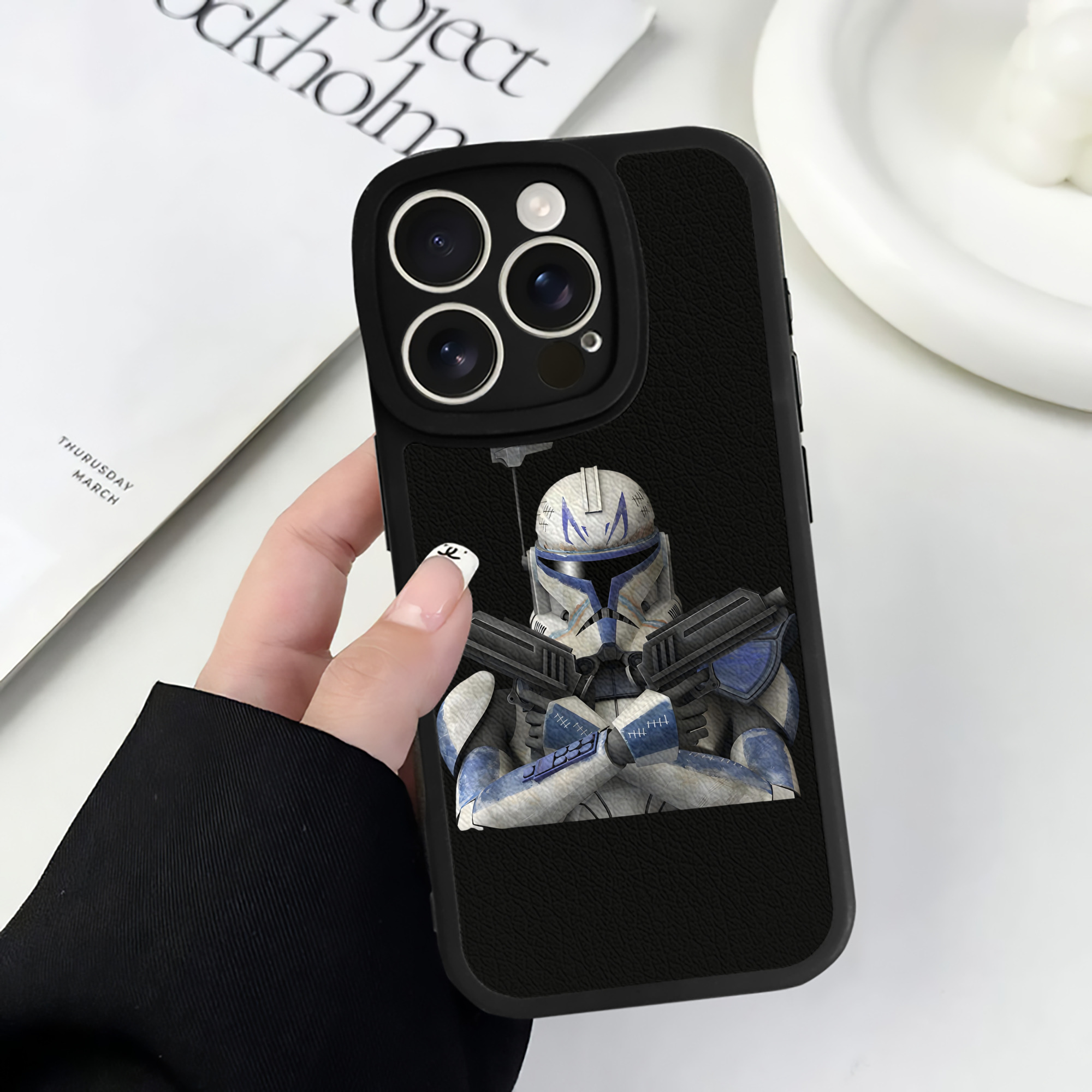 （画像用） スター・ウォーズ Star Wars 【iPhone 16シリーズ対応】シリコンスマホケース（レザー調） 材質：シリコン